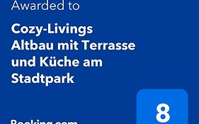 Cozy-Livings Altbau mit Terrasse und Küche am Stadtpark